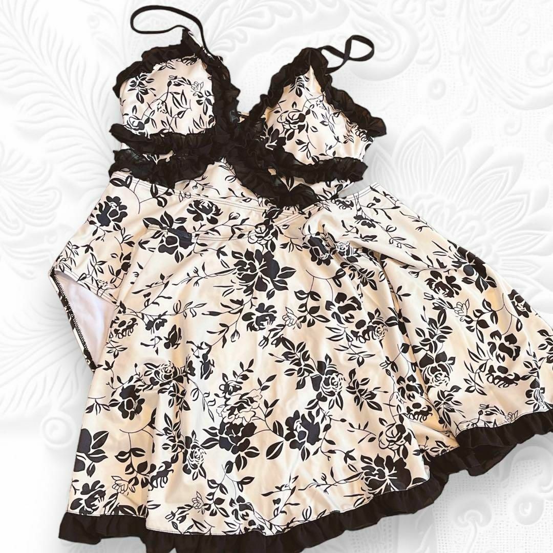 水着 レディース 体型カバー ワンピース 花柄 フレア 2セット スカート付き レディースの水着/浴衣(水着)の商品写真