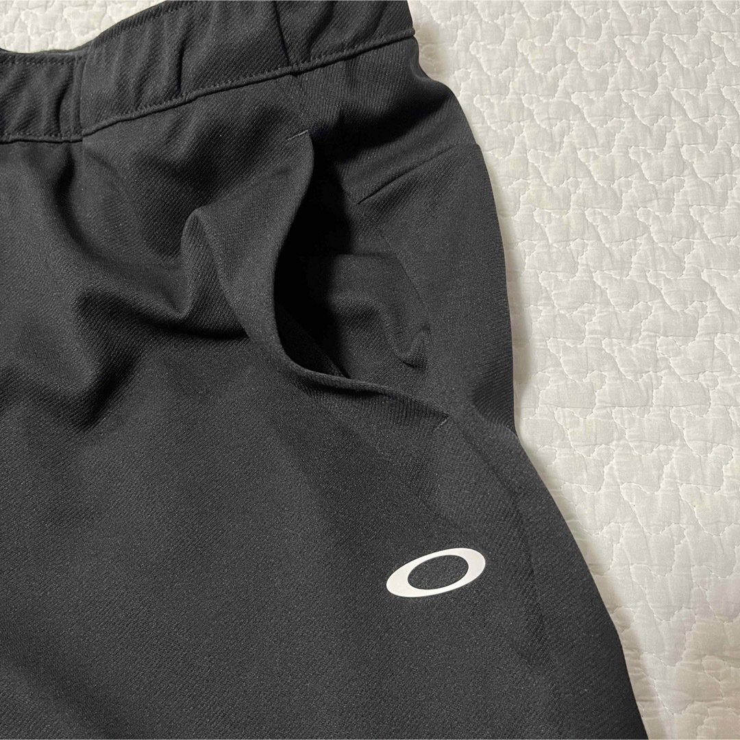 Oakley(オークリー)のOAKLEY ハーフパンツ XL 黒 メンズのパンツ(ショートパンツ)の商品写真