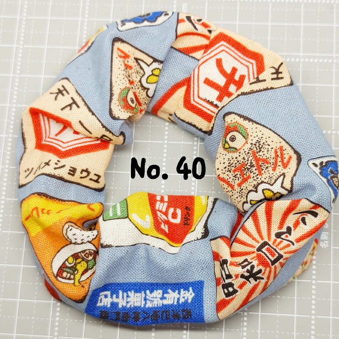 No.40　シュシュ　レトロ　水色 ハンドメイドのアクセサリー(ヘアアクセサリー)の商品写真
