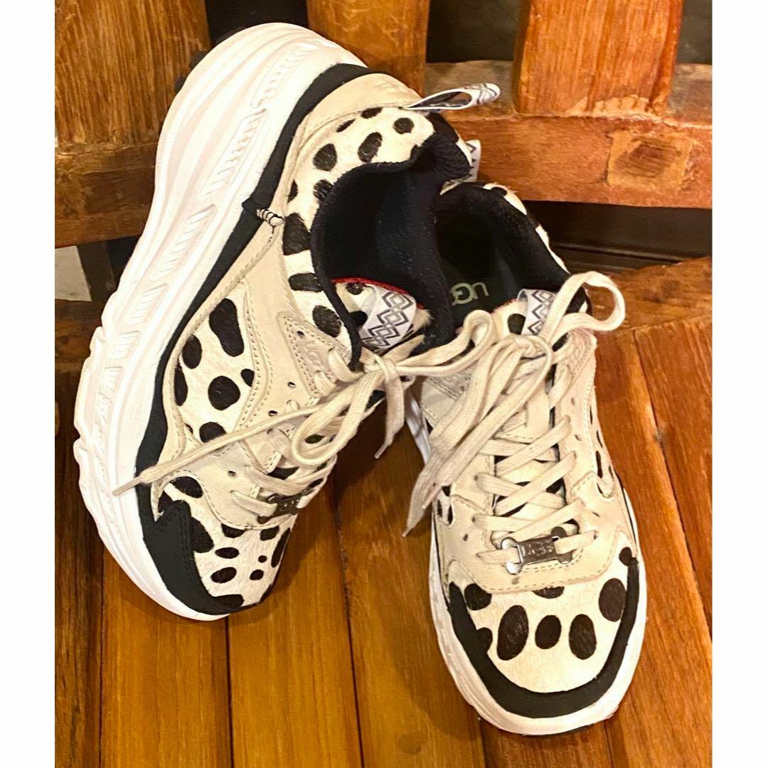 UGG(アグ)の激レア✨④美品✨24厚手～24.5薄手✨UGG✨DALMATIAN✨ダルメシアン レディースの靴/シューズ(スニーカー)の商品写真