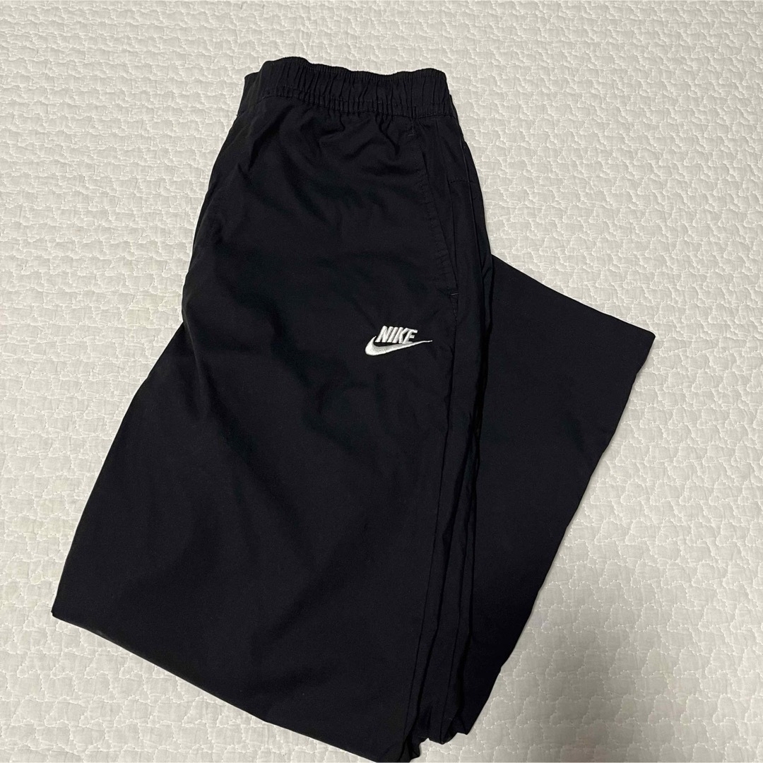 NIKE(ナイキ)のNIKE ナイキ ストレートパンツ 黒 M メンズのパンツ(スラックス)の商品写真