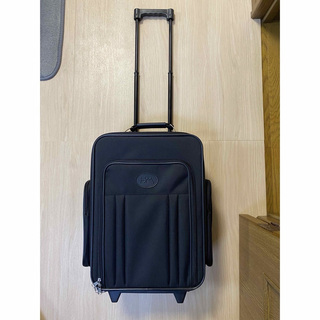 キャリーケース・黒・新品未使用 レディースのバッグ(スーツケース/キャリーバッグ)の商品写真