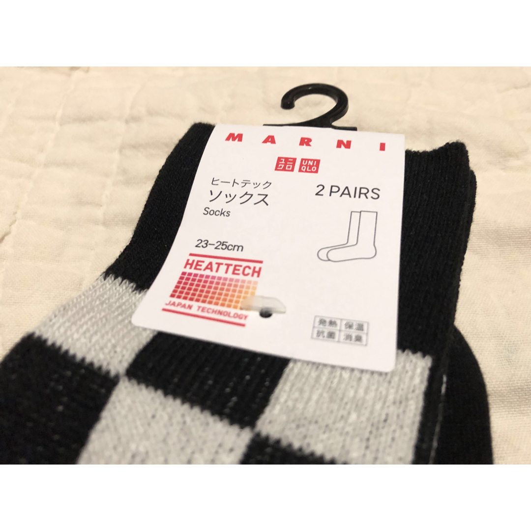 Marni(マルニ)の即完売品【新品送料込❗️】マルニ MARNI ユニクロ2足セット 靴下 ソックス レディースのレッグウェア(ソックス)の商品写真