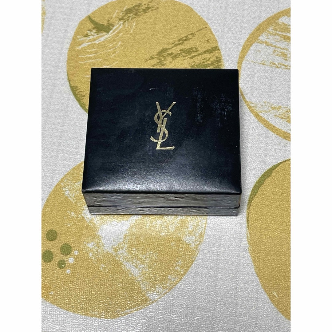 Yves Saint Laurent(イヴサンローラン)のイヴサンローラン　カフス メンズのファッション小物(カフリンクス)の商品写真