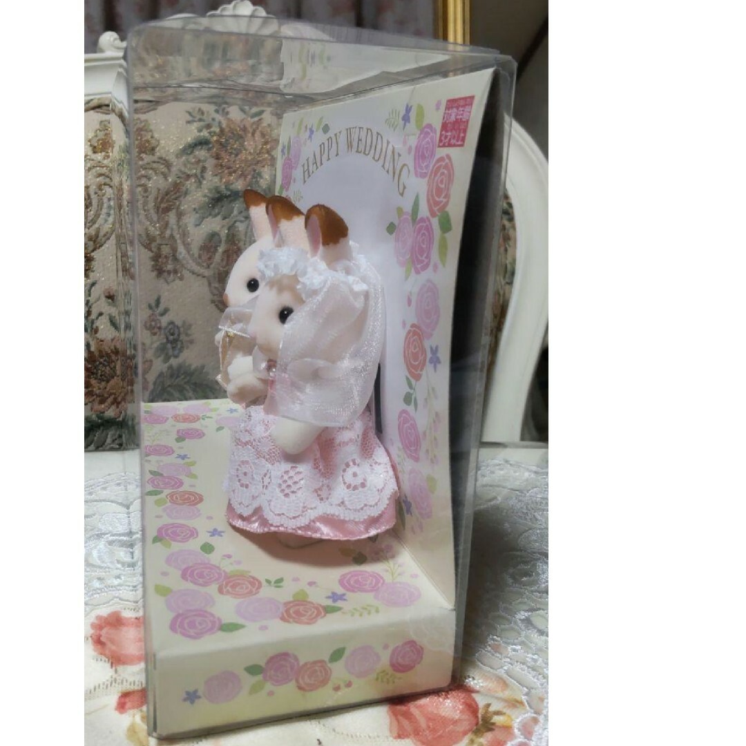 シルバニアファミリー(シルバニアファミリー)のシルバニアファミリー ショコラウサギのすてきなウェディングペア・セット(ピンク) エンタメ/ホビーのおもちゃ/ぬいぐるみ(キャラクターグッズ)の商品写真