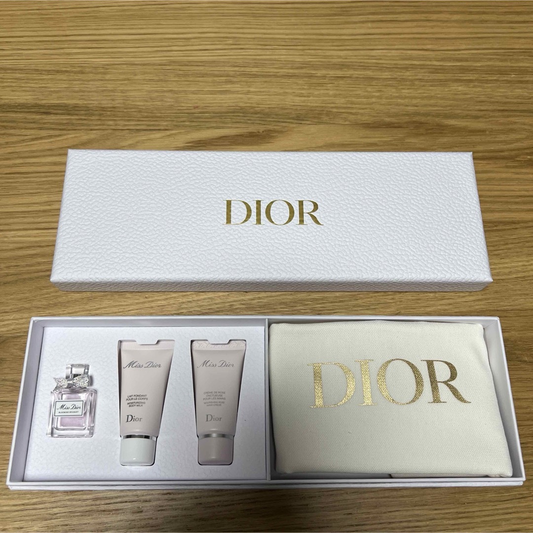 Dior(ディオール)のディオールギフト・サンプル付き コスメ/美容のスキンケア/基礎化粧品(乳液/ミルク)の商品写真