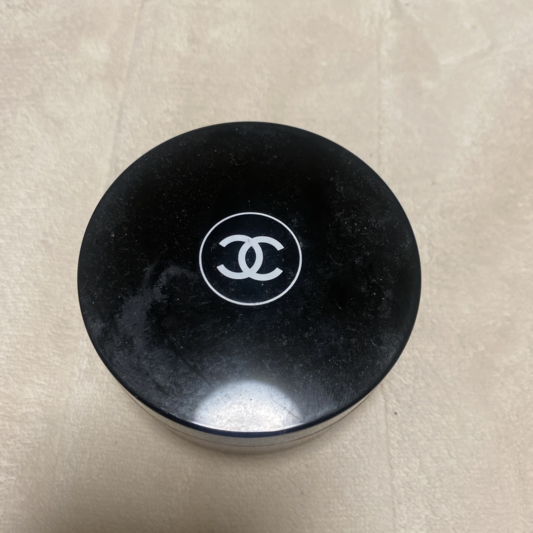 CHANEL(シャネル)の最安値！CHANEL フェイスパウダー コスメ/美容のベースメイク/化粧品(フェイスパウダー)の商品写真