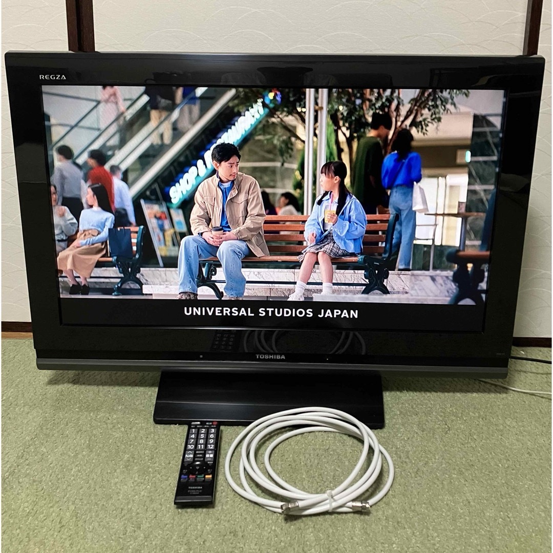 東芝(トウシバ)の送料込♪美品！32V型/東芝 レグザ 液晶テレビ 32A8100♪引取可 スマホ/家電/カメラのテレビ/映像機器(テレビ)の商品写真