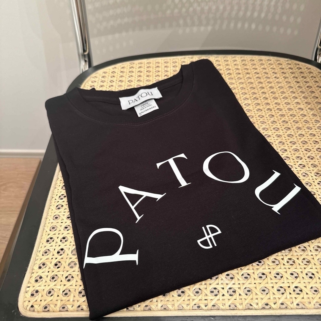 PATOU(パトゥ)のPatou パトゥ　ロゴTシャツ　ブラック レディースのトップス(Tシャツ(半袖/袖なし))の商品写真