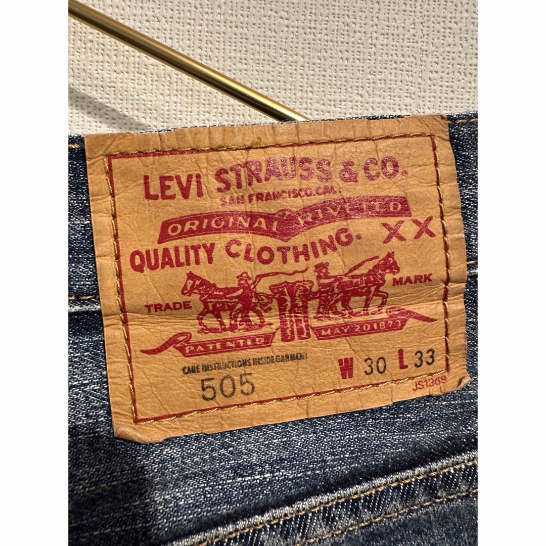 Levi デニム メンズのパンツ(デニム/ジーンズ)の商品写真