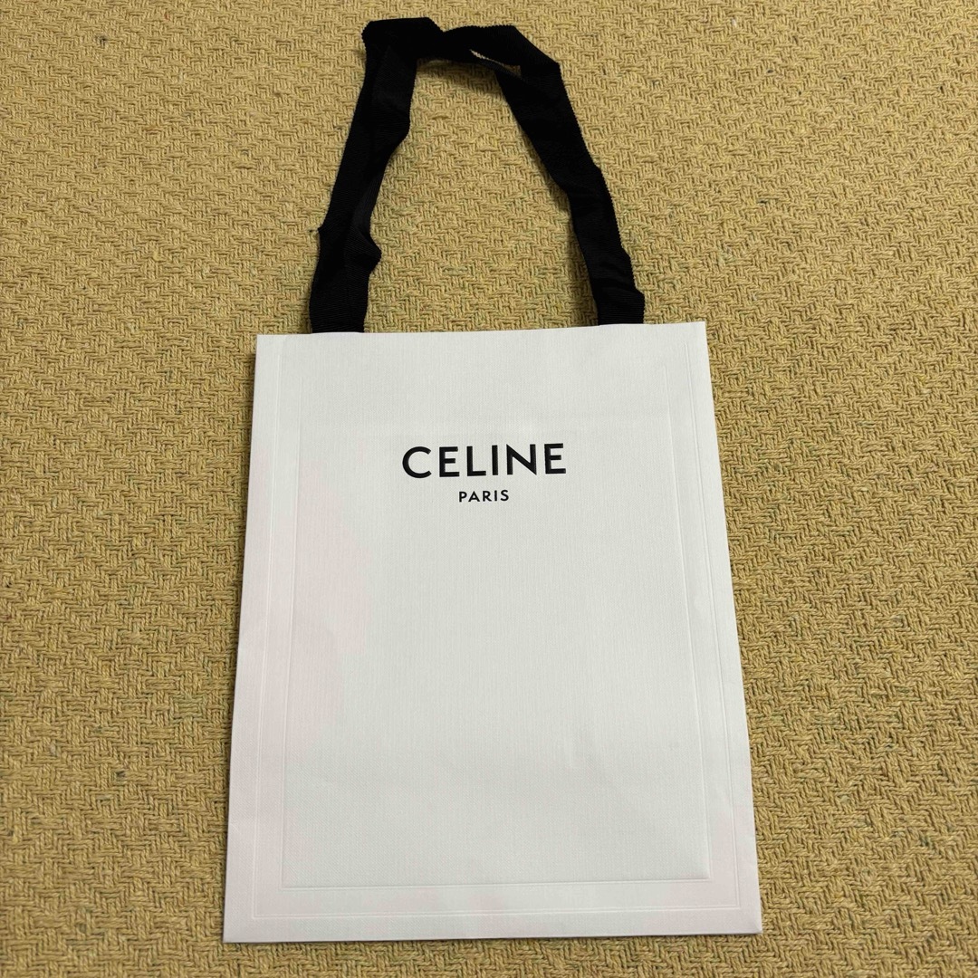 celine(セリーヌ)のCELINE セリーヌ ショッパー 紙袋 小サイズ ＋ BOX レディースのバッグ(ショップ袋)の商品写真