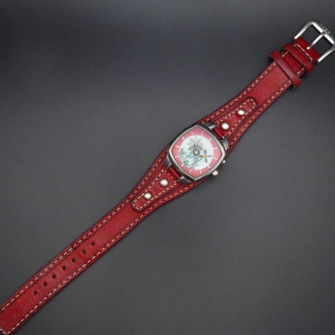 FOSSIL BIG TIC 腕時計 お花が咲く文字盤 FOSSIL BIG TIC 腕時計 お花が咲く文字盤