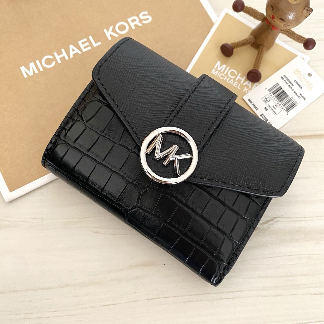 Michael Kors(マイケルコース)の新作 MICHAEL KORS 折り財布 クロコ ブラック 折り財布 レディースのファッション小物(財布)の商品写真