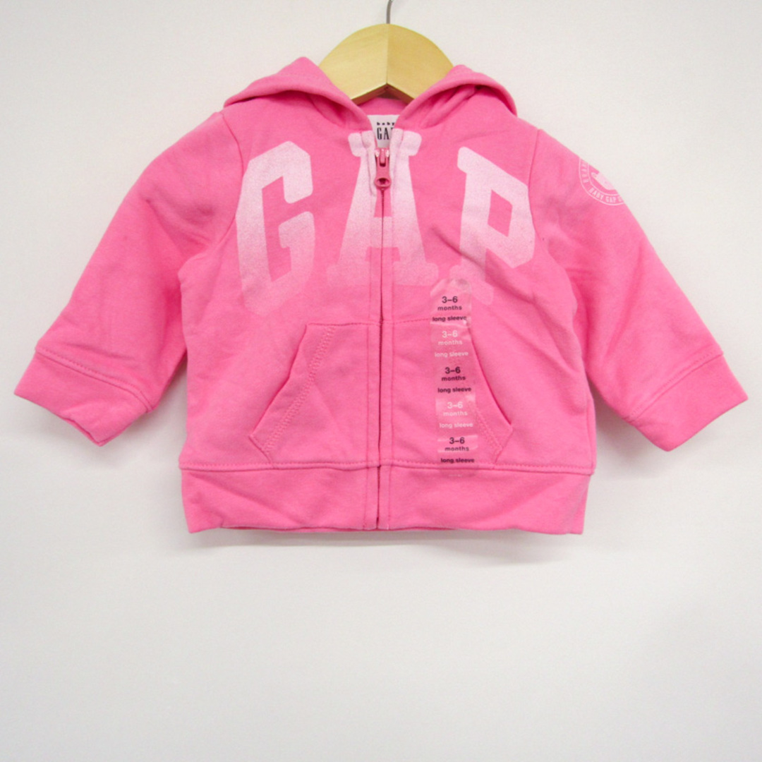 GAP(ギャップ)のギャップ ジップアップパーカー スウェット スエット 未使用品 ベビー 女の子用 60サイズ ピンク GAP キッズ/ベビー/マタニティのベビー服(~85cm)(その他)の商品写真