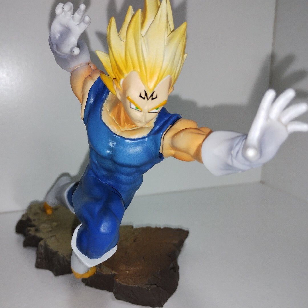 ドラゴンボール(ドラゴンボール)のドラゴンボールフィギュア【魔人ブウ クッキーダーブラ ベエ他】４種まとめ売り エンタメ/ホビーのフィギュア(アニメ/ゲーム)の商品写真