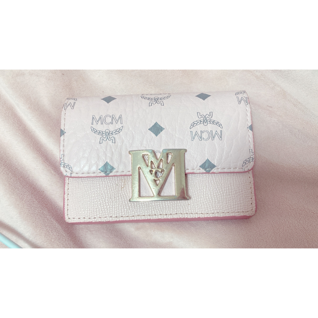 MCM(エムシーエム)のMCM ミニ財布 カードケース ピンク レディースのファッション小物(財布)の商品写真