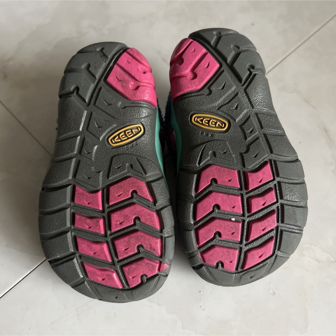 KEEN(キーン)のKEEN サンダル　13.5cm キッズ/ベビー/マタニティのベビー靴/シューズ(~14cm)(サンダル)の商品写真