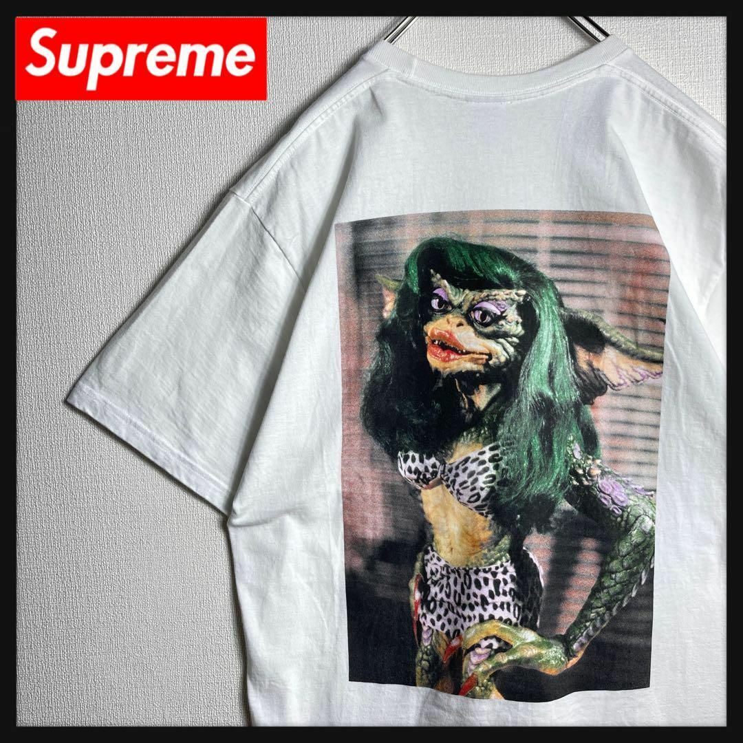 Supreme(シュプリーム)の【美品】シュプリーム　ワンポイントロゴ入り定番カラーTシャツ　人気Lサイズ　白 メンズのトップス(Tシャツ/カットソー(半袖/袖なし))の商品写真