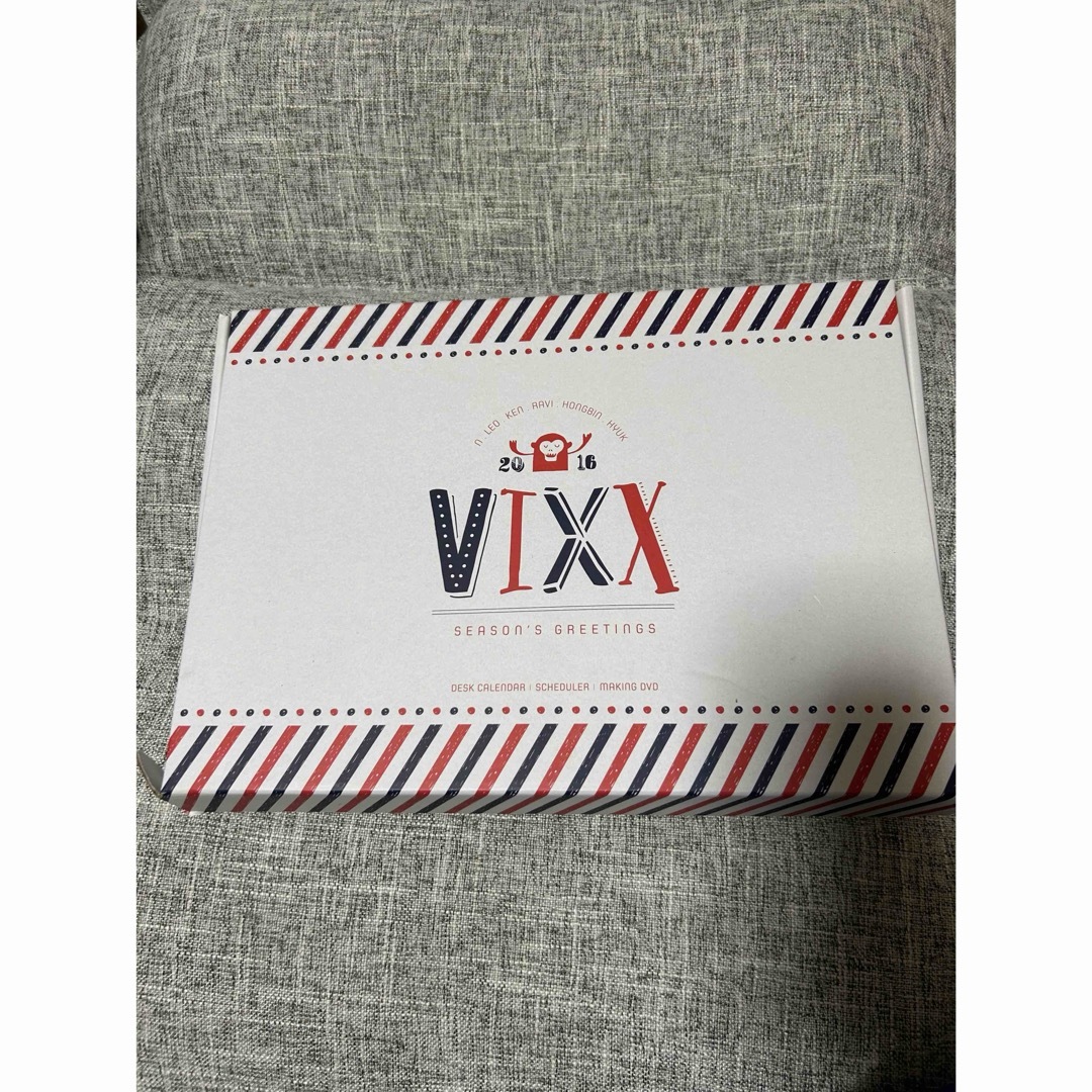 1 Vixx - 2016年シーズンのグリーティングオフィシャルセット完全 エンタメ/ホビーのタレントグッズ(アイドルグッズ)の商品写真