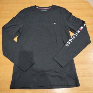 トミーヒルフィガー(TOMMY HILFIGER)のTOMMY HILFIGER　トミーヒルフィガー　ロンT　ブラック　メンズ　Ｓ(Tシャツ/カットソー(七分/長袖))