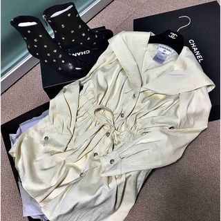 シャネル(CHANEL)の日本未入荷 シャネル 23ss 総ロゴ ココマーク ブラウス(シャツ/ブラウス(長袖/七分))