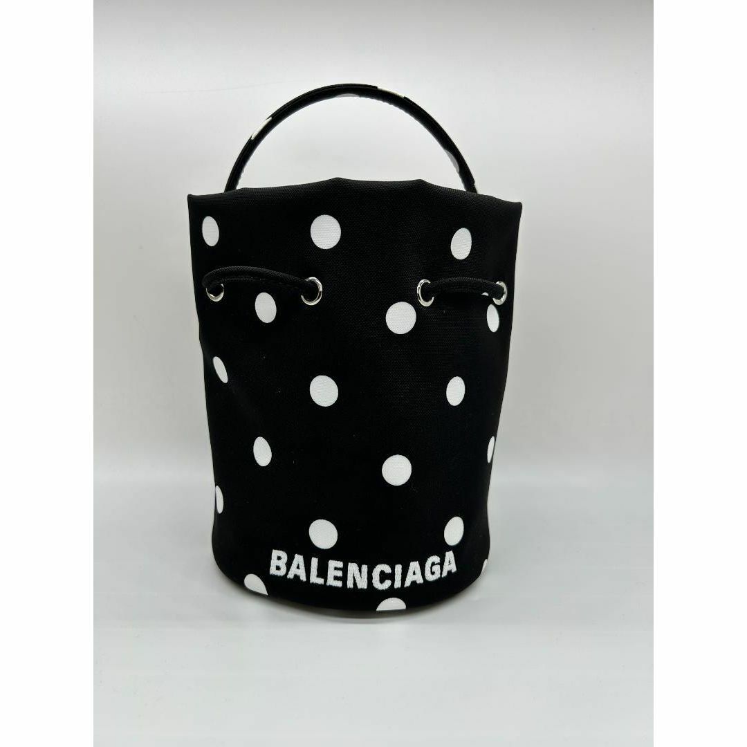 Balenciaga(バレンシアガ)の＜BALENCIAGA＞バケットバッグ/WHEEL/ドット柄/水玉模様/ブラック レディースのバッグ(ハンドバッグ)の商品写真