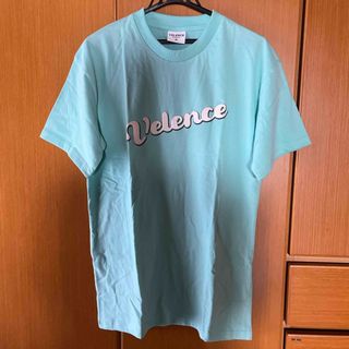 VELENCE Tシャツ　Mサイズ　WIN(男性タレント)