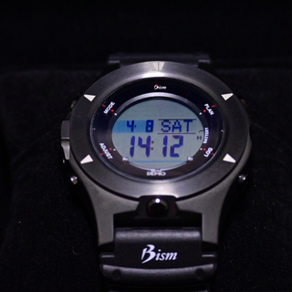 【マリンスポーツ向け高級腕時計】DEMO SOLIS 4GS(腕時計(デジタル))