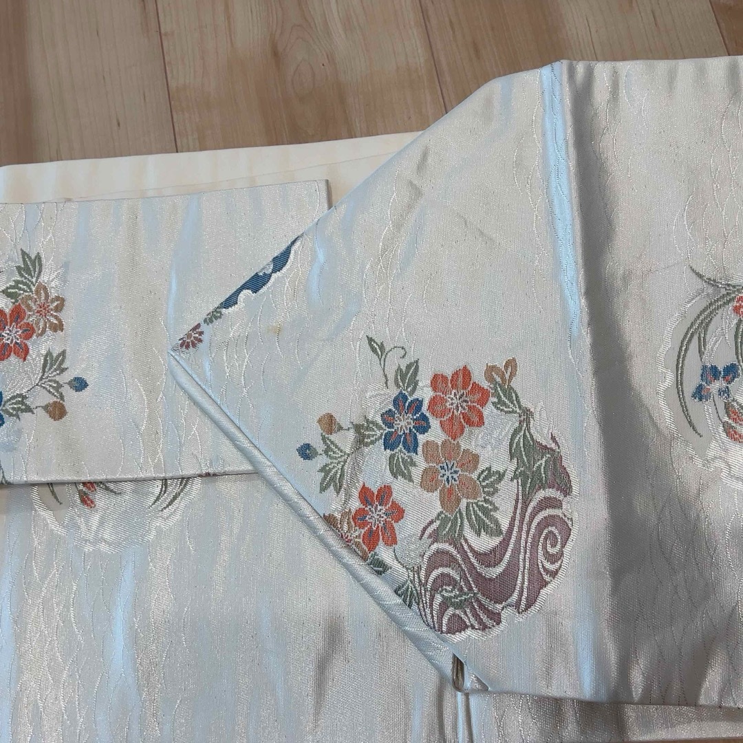 名古屋帯　白地　銀糸 レディースの水着/浴衣(帯)の商品写真