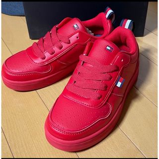 トミーヒルフィガー(TOMMY HILFIGER)のTOMMY HILFIGER トミーヒルフィガー　スニーカー　新品　未使用　(スニーカー)