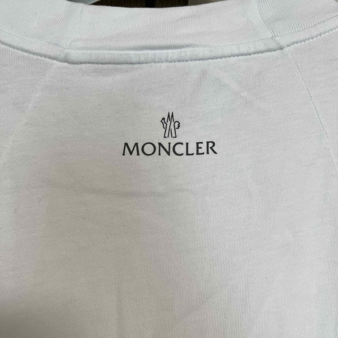 MONCLER(モンクレール)のモンクレール　Tシャツ　XXL 未使用品　2枚 メンズのトップス(Tシャツ/カットソー(半袖/袖なし))の商品写真