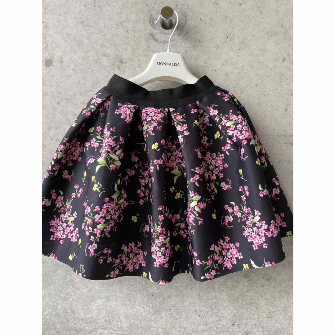 MONNALISA(モナリザ)のモナリザ　6歳　スカート キッズ/ベビー/マタニティのキッズ服女の子用(90cm~)(スカート)の商品写真