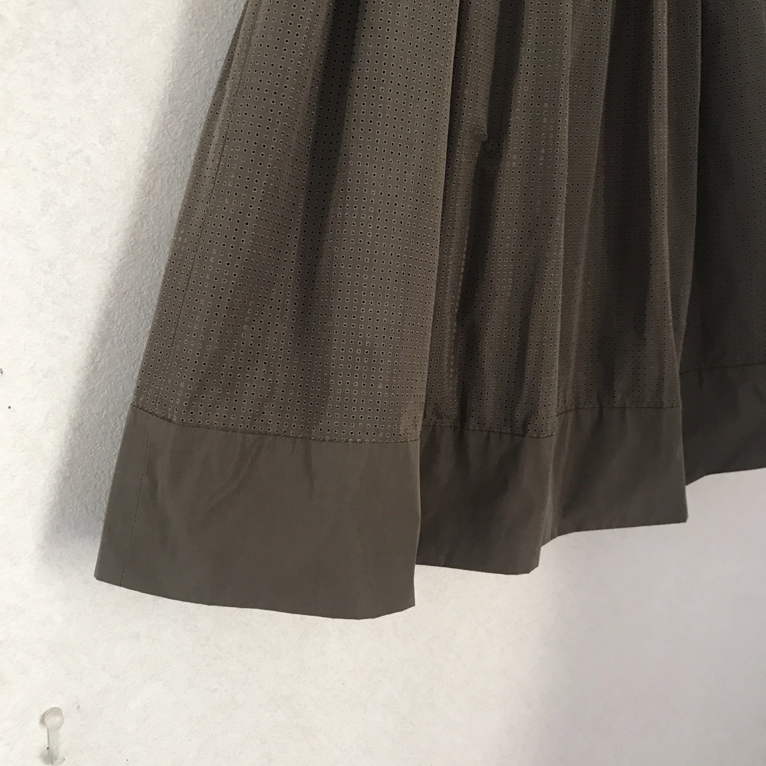 BEARDSLEY(ビアズリー)の未使用　日本製　BEARDSLEY ビアズリー　レディース　サイズ0 レディースのスカート(ひざ丈スカート)の商品写真