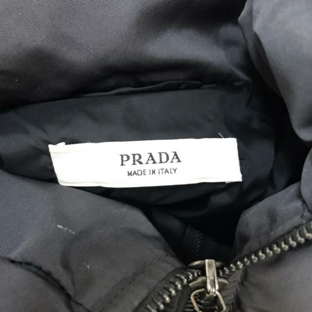 PRADA(プラダ)のPRADA(プラダ) ダウンコート サイズ38 S レディース - ダークグレー×黒 長袖/ファー/冬 レディースのジャケット/アウター(ダウンコート)の商品写真