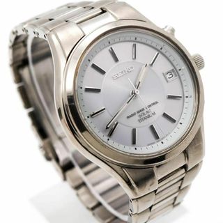 セイコー(SEIKO)の《希少》SEIKO 腕時計 シルバー 電波ソーラー デイト チタン f(腕時計(アナログ))