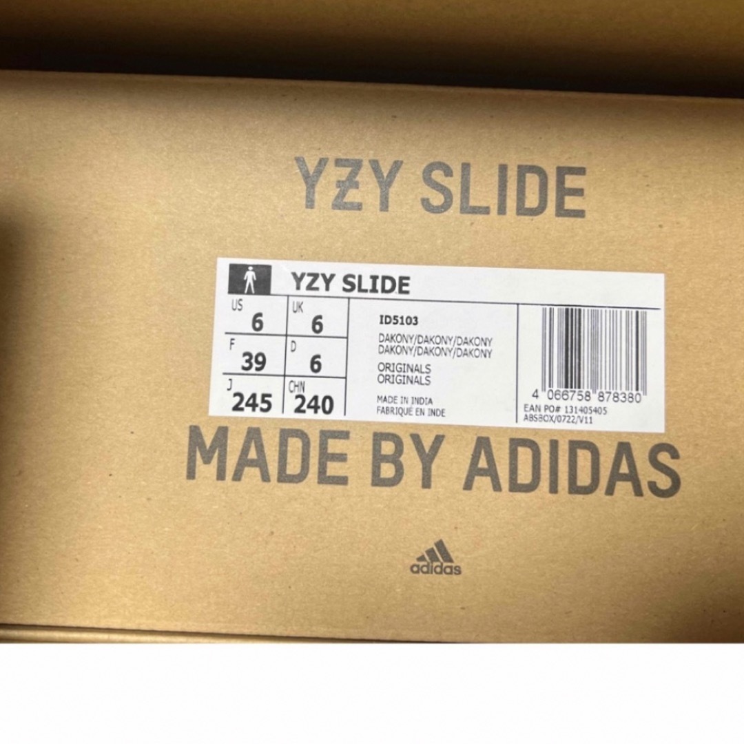 YEEZY（adidas）(イージー)のYZY SLIDE メンズの靴/シューズ(サンダル)の商品写真