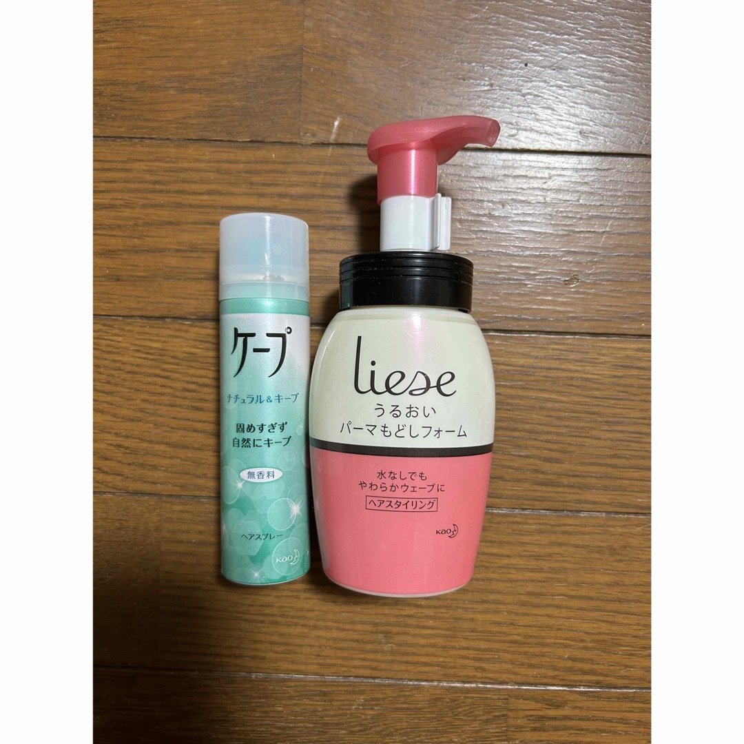 liese(リーゼ)のリーゼうるおいパーマもどしフォーム+ケープ50g コスメ/美容のヘアケア/スタイリング(ヘアケア)の商品写真