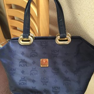 エムシーエム(MCM)の専用   MCM ナイロン ハンドバッグ(ハンドバッグ)