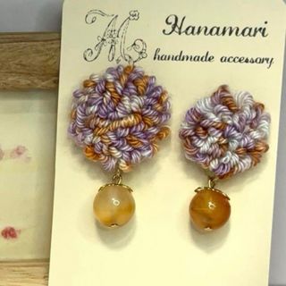 No.102 ハンドメイドピアス　アシンメトリー　天然石ピアス　刺繍ピアス(ピアス)