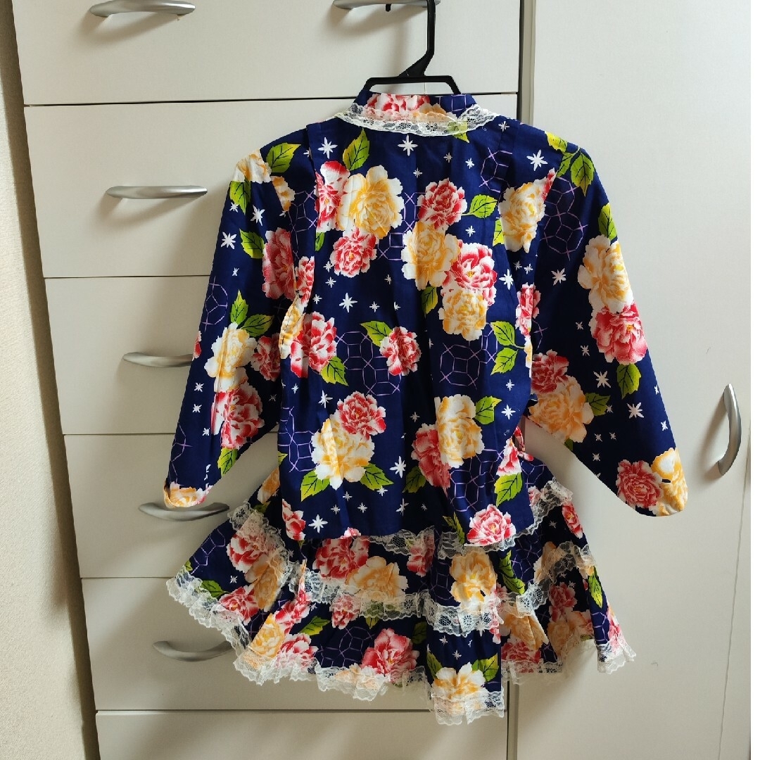 美品★130センチ　女の子ジンベイ キッズ/ベビー/マタニティのキッズ服女の子用(90cm~)(甚平/浴衣)の商品写真