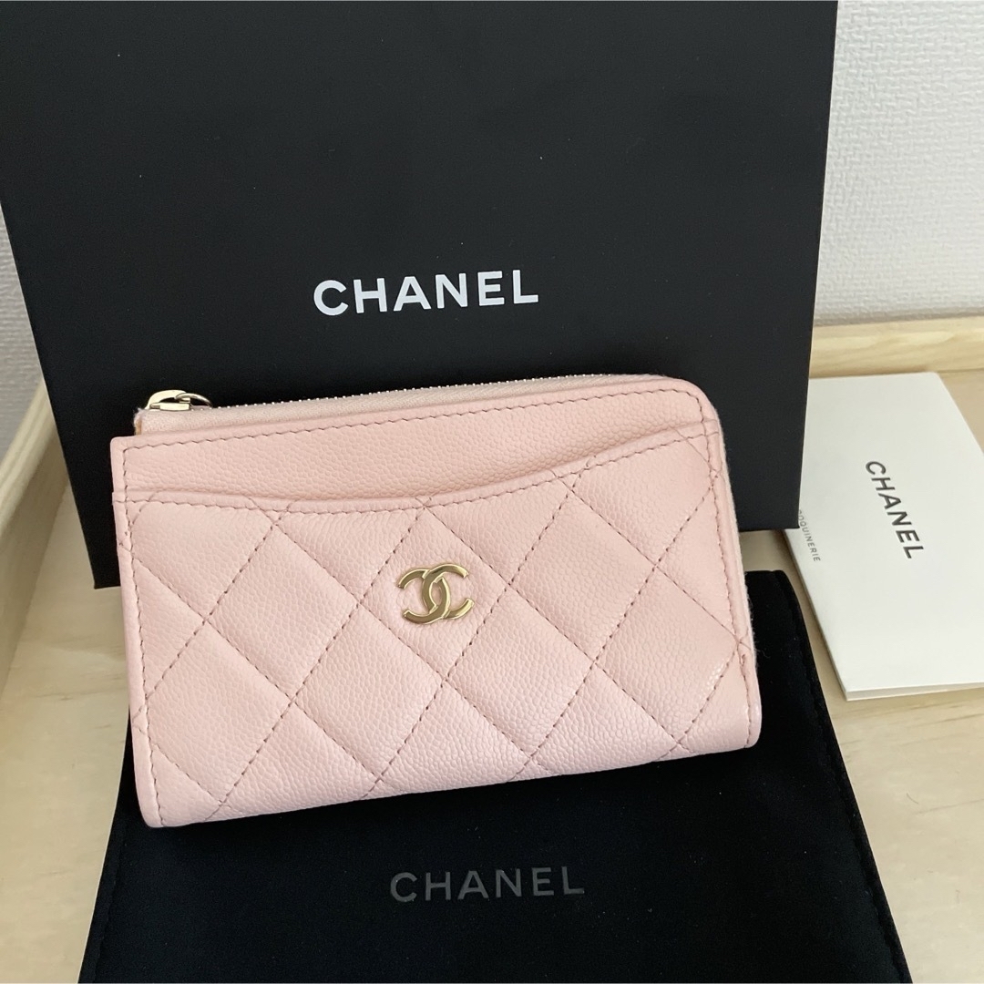 CHANEL(シャネル)のCHANEL フラグメントケース レディースのファッション小物(コインケース)の商品写真