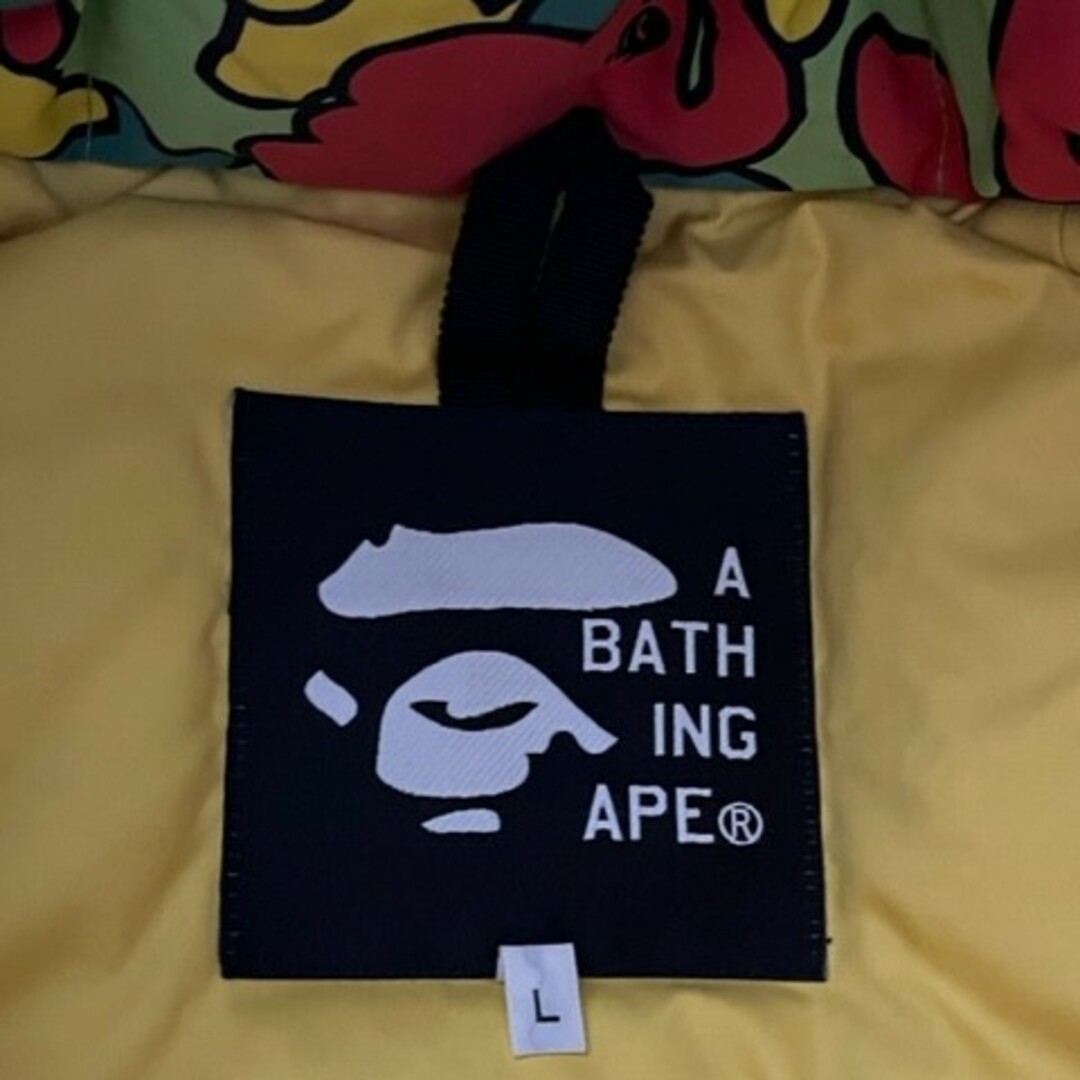 A BATHING APE(アベイシングエイプ)のA BATHING APE スノボダウンジャケット サイケカモ メンズのジャケット/アウター(ダウンジャケット)の商品写真