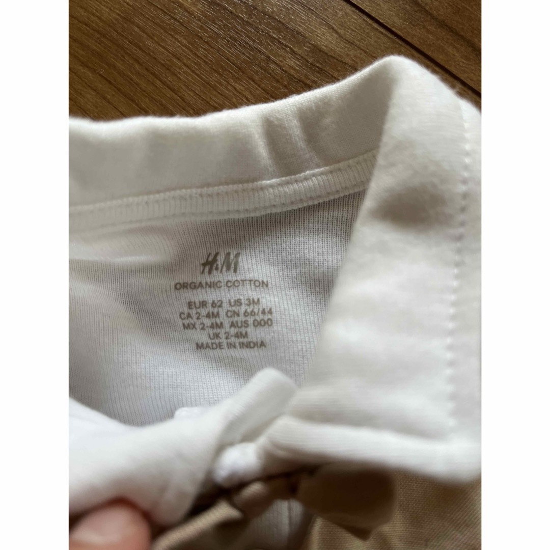 H&M(エイチアンドエム)の赤ちゃん 退院着 セレモニー服 キッズ/ベビー/マタニティのベビー服(~85cm)(セレモニードレス/スーツ)の商品写真