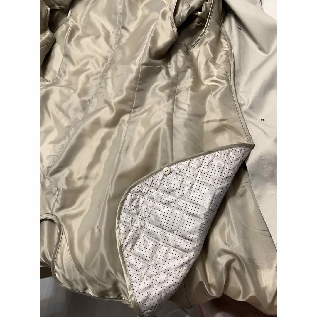 anySiS(エニィスィス)のお値下げ　春コート　エニィ　スィス レディースのジャケット/アウター(トレンチコート)の商品写真