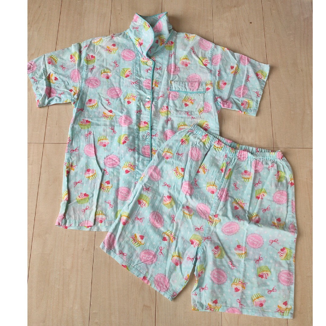 140サイズ パジャマ キッズ/ベビー/マタニティのキッズ服女の子用(90cm~)(パジャマ)の商品写真