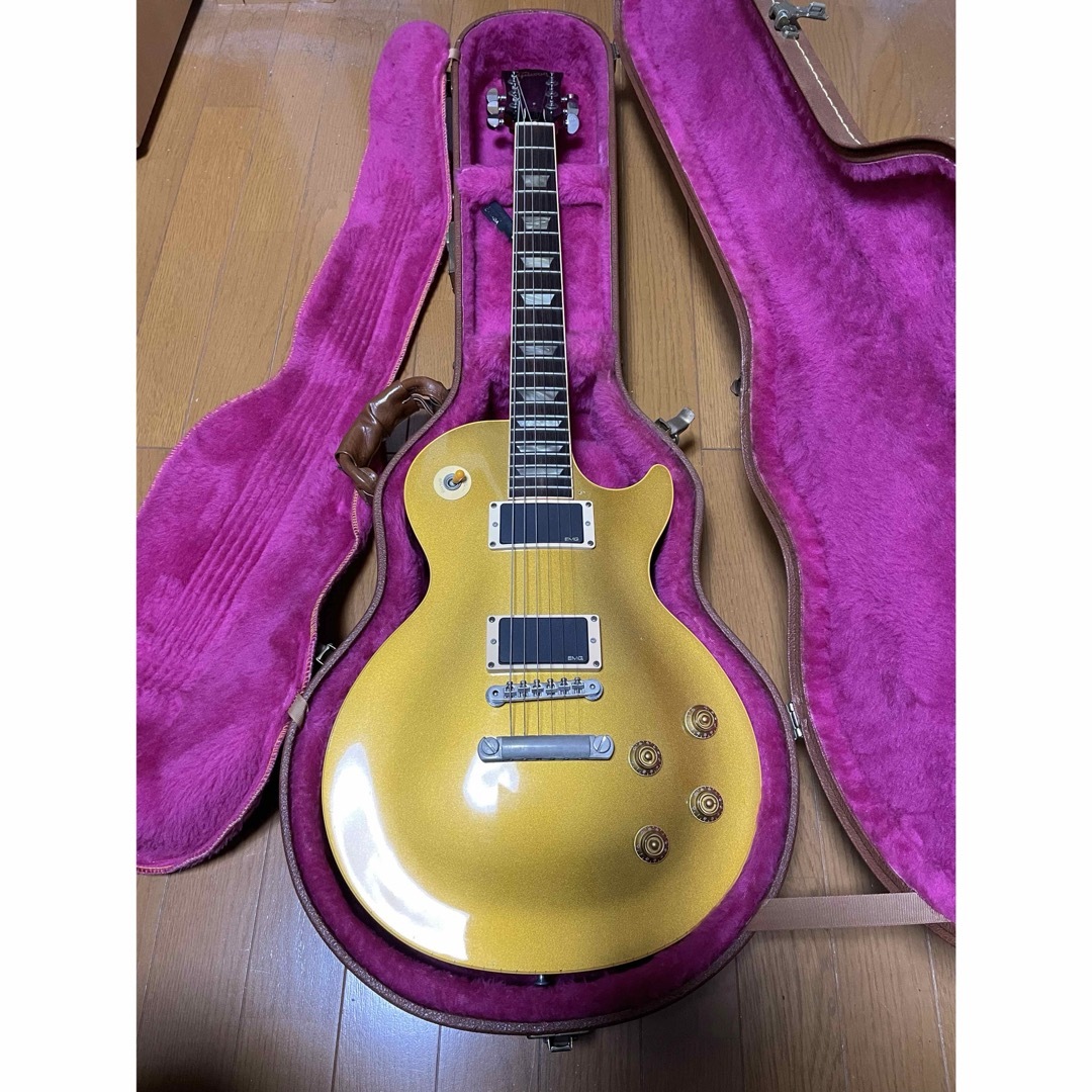 Gibson(ギブソン)のGibson Les Paul レスポール クラシック　オールゴールド 楽器のギター(エレキギター)の商品写真