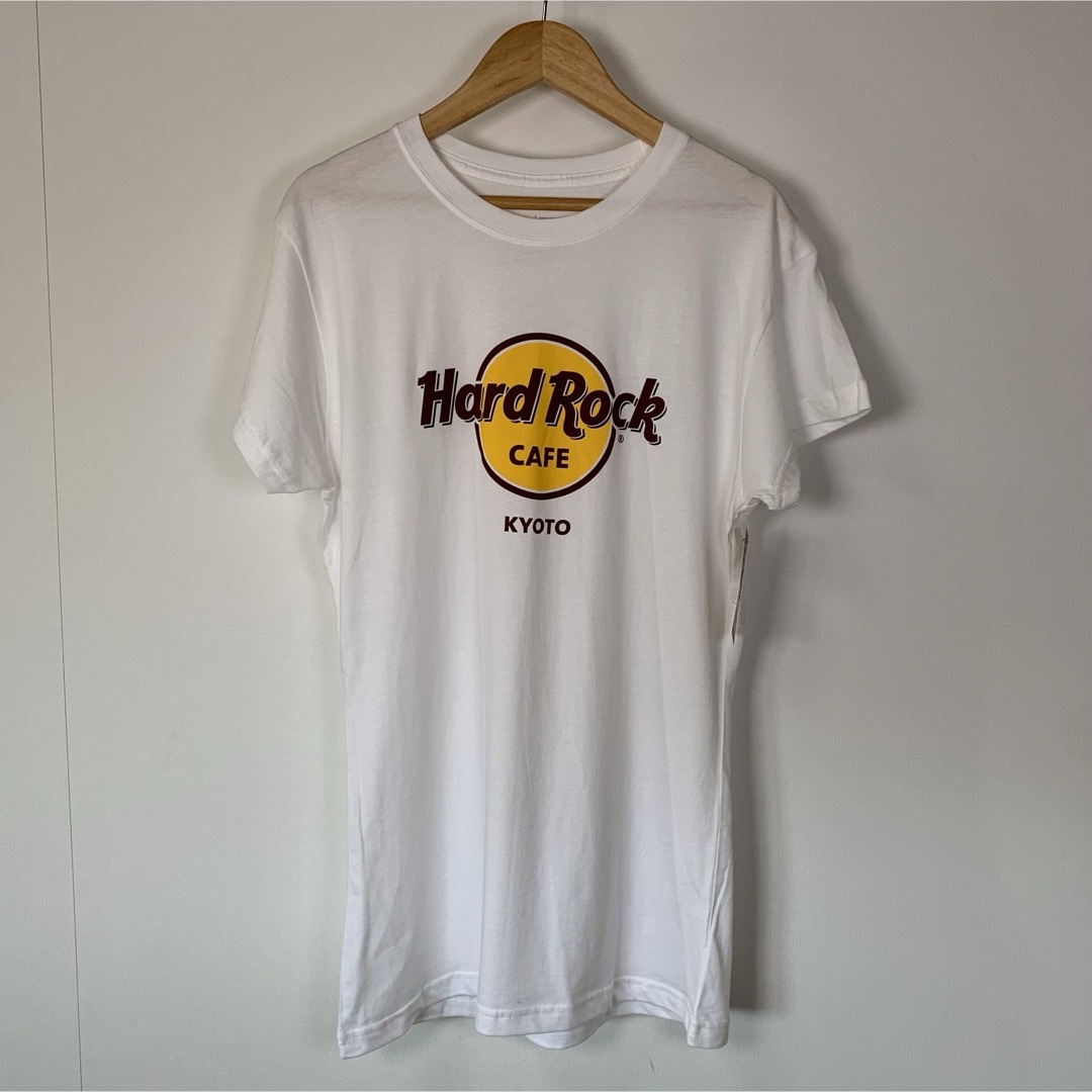 Hard Rock CAFE(ハードロックカフェ)のレディース　ハードロックカフェ 京都限定 ロゴTシャツ 新品タグ付き Ｍ レディースのトップス(Tシャツ(半袖/袖なし))の商品写真