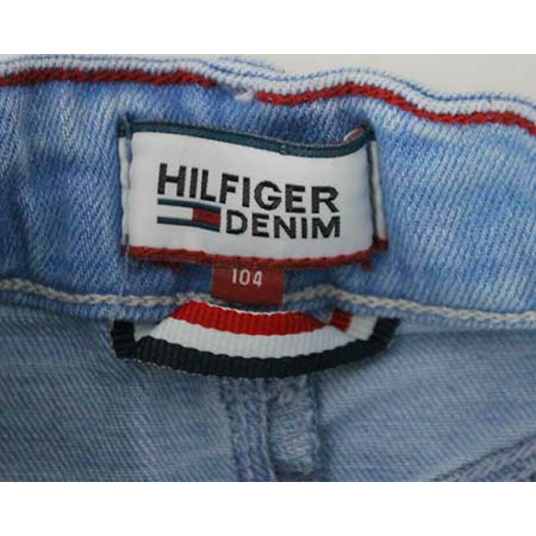 TOMMY HILFIGER(トミーヒルフィガー)の【春物 新入荷!】〓トミーヒルフィガー/TOMMY HILFIGER〓104cm  ジーンズ/デニムパンツ 水色 【中古】子供服 キッズ kids  男の子 女の子 春秋 bottoms 723042 キッズ/ベビー/マタニティのキッズ服女の子用(90cm~)(パンツ/スパッツ)の商品写真