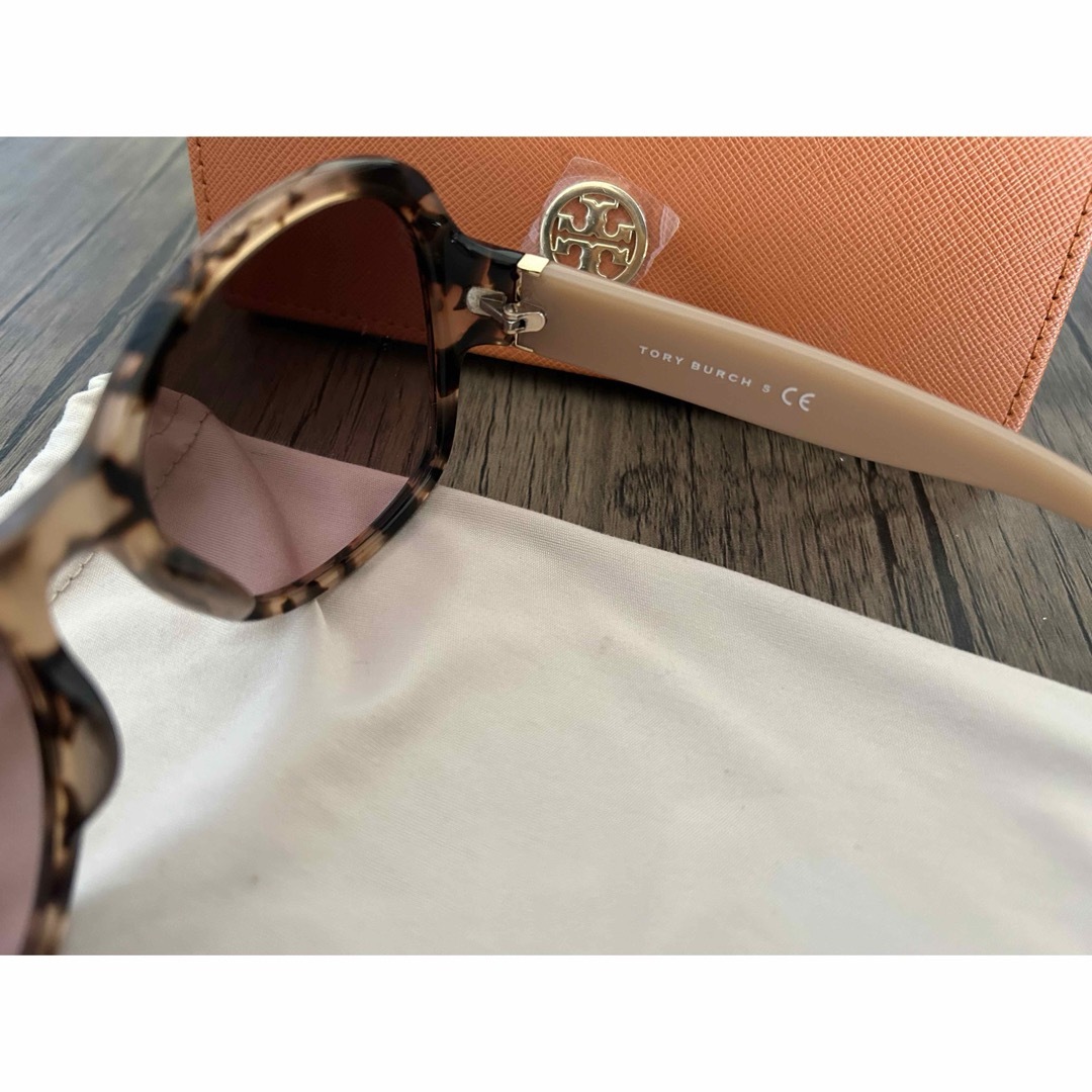 Tory Burch(トリーバーチ)のトリーバーチ　サングラス レディースのファッション小物(サングラス/メガネ)の商品写真