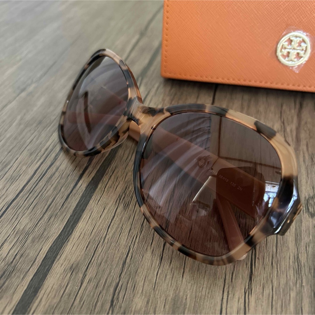 Tory Burch(トリーバーチ)のトリーバーチ　サングラス レディースのファッション小物(サングラス/メガネ)の商品写真